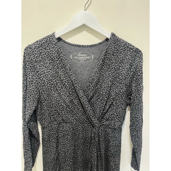 Soma Women's Medium Long Sleeve Wrap Front Dress Gray Leopard Print‎ Above Knee - Picture 4 of 6
